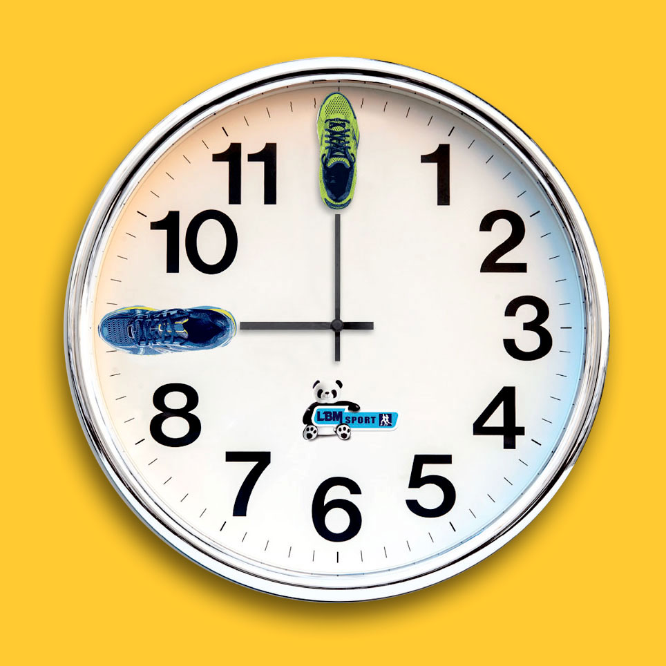 Immagine cliente LBM, con un grande orologio che indica che è ora di correre con delle lancette che terminano con scarpe sportive a marchio LBM